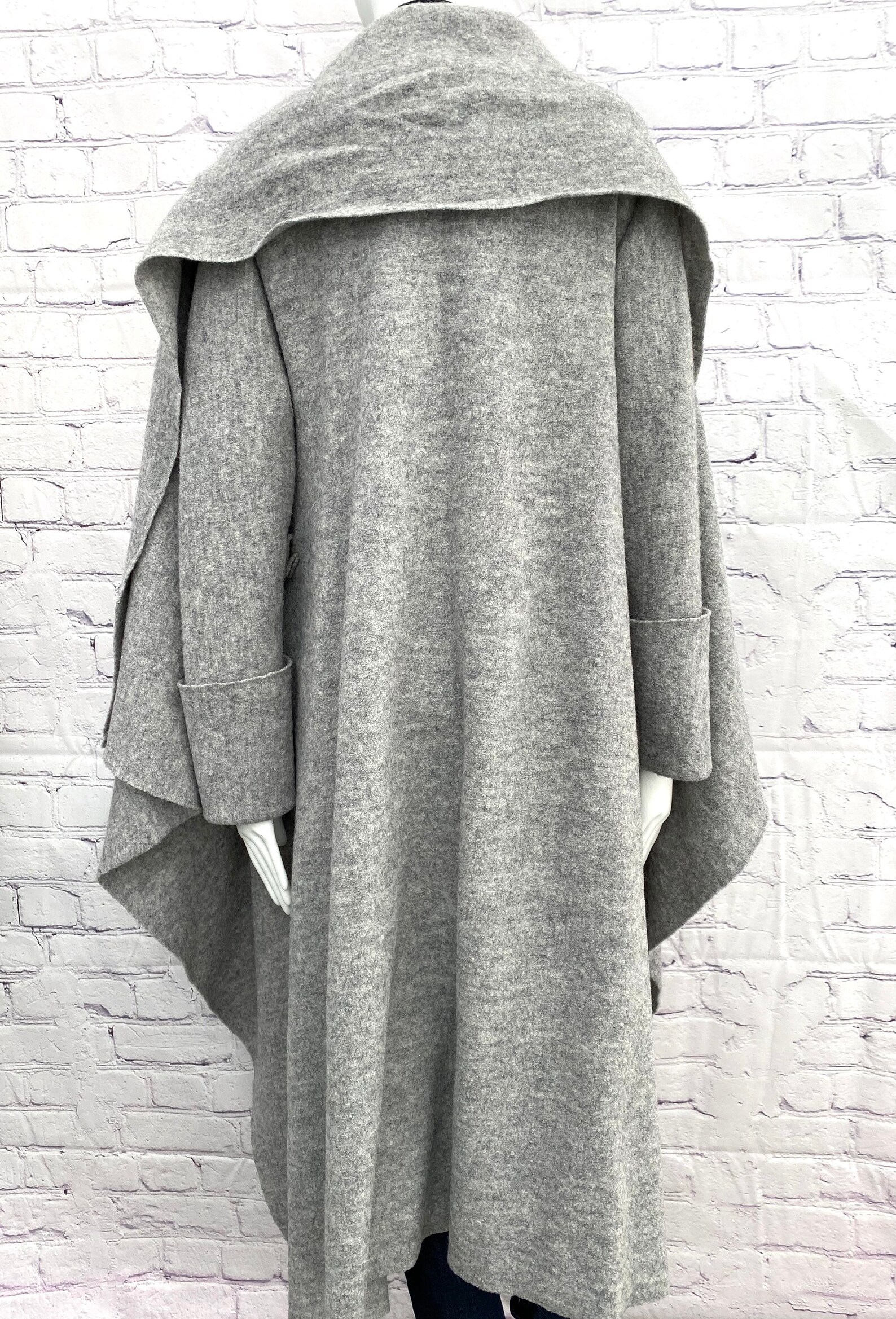 Alpaca Wool Mid-Length Hooded Wrap Coat