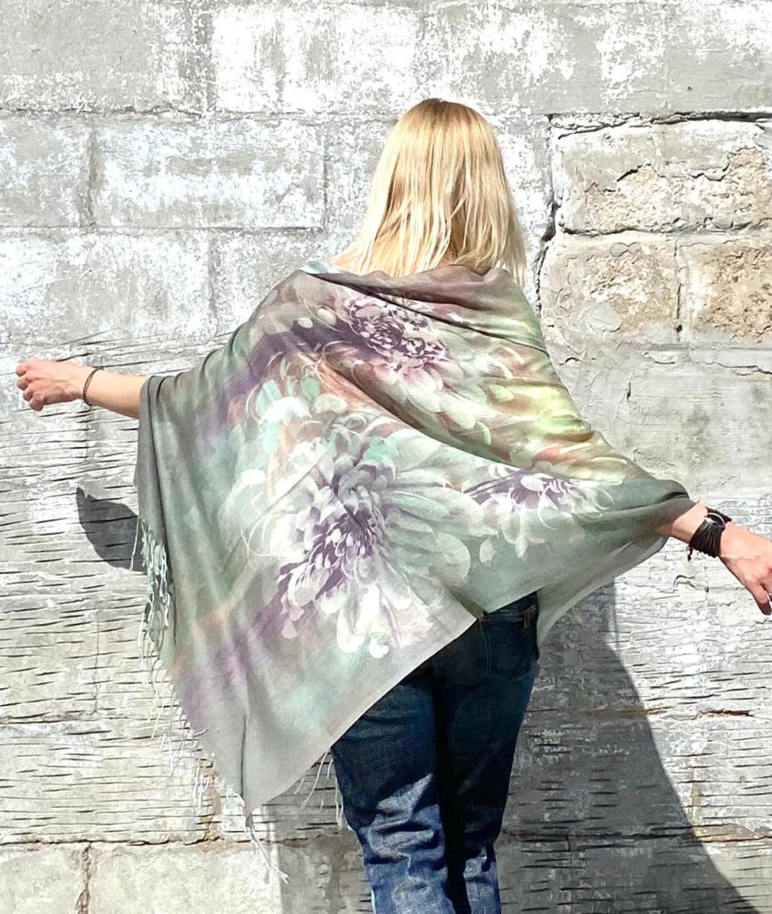 shawl pastel colour
