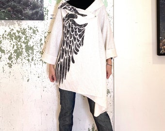 Asymmetrische jas van merinowol. Wollen kimono-omslagdoek in grote maten. Kimono-jasje. Wollen jas. Jas met vleugels. Handbeschilderde kleding.