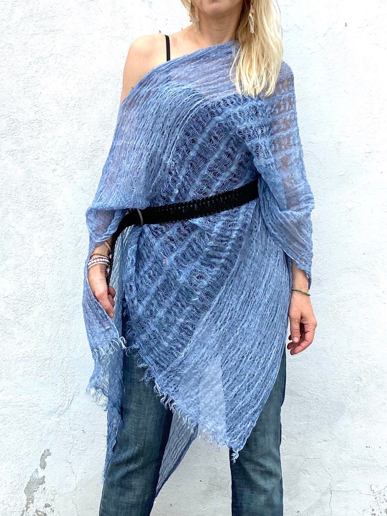 Écharpe Boho en lin Bleu Haut ample en résille, tenue de plage, châle de mariée léger, tenues de plage en lin, poncho d'été transparent, écharpes en lin image 6