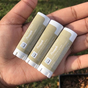 Beeswax Lip Balm/ Moisturizing Scented Chapstick
