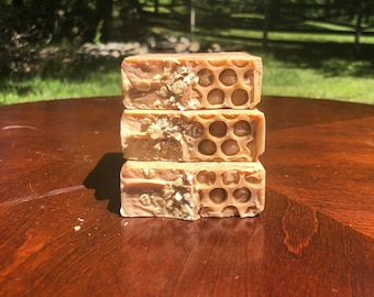 de savon au miel et à l'avoine | Savon artisanal naturel | Savon nettoyant doux | Soins de la peau artisanaux | mousse crémeuse | Savon de tous les jours | Cadeau bain et corps
