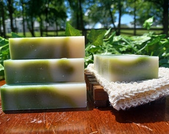 Moisturizing Apothecary Soap Bar / Natural & Handmade / Madi's White Tea Mint Soap