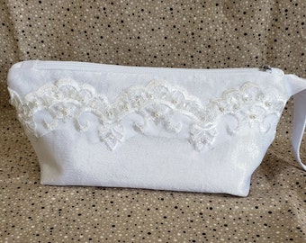 Handmade White Pearl Lace Clutch for Wedding, Quinceanera