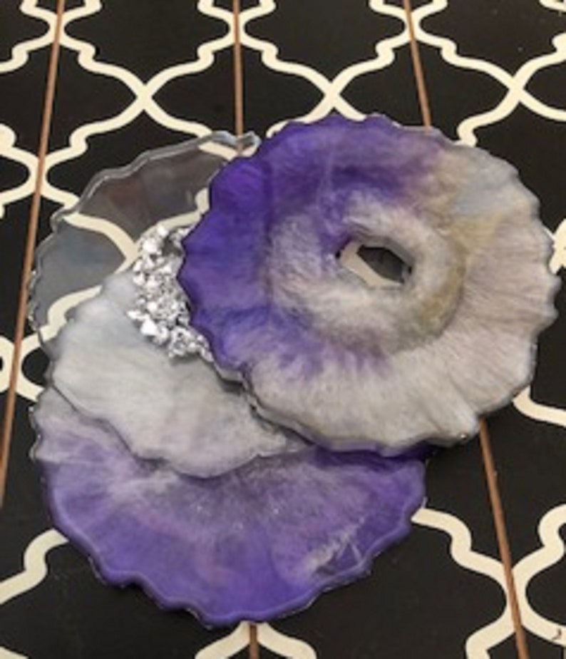Kitchenware Ready to Ship Drinkware Set of 3 Large Resin PurpleClearSilver Flake Drink Coasters Housewarming