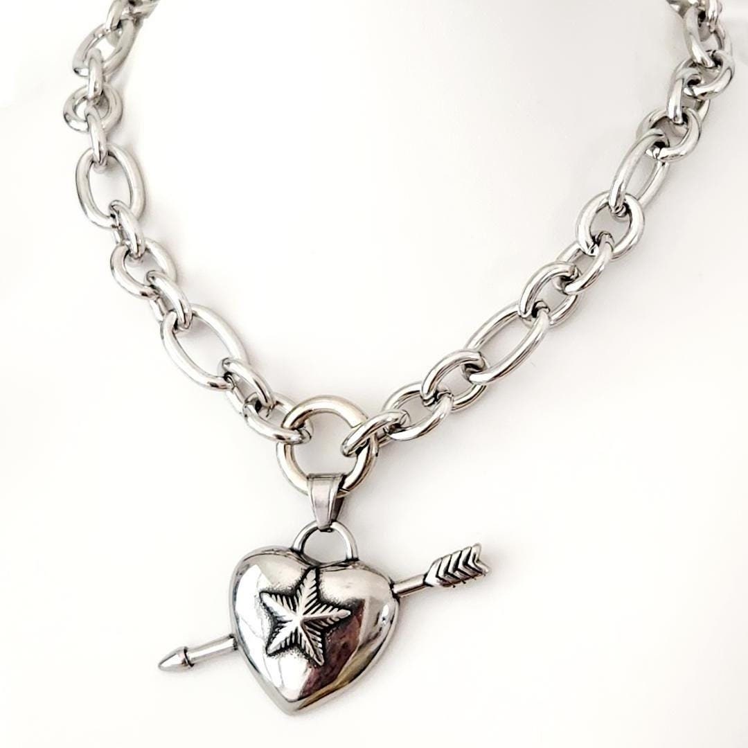 Collana Cuore E Freccia Con Ciondolo In Zirconia Cubica Placcato Platino - Regalo Per Donne E Ragazze, Gioiello Fidanzamento, Anniversario, San Valentino, Confezione Regalo