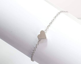 Tiny Heart bracelet , Delicate Heart Bracelet Gold/Silver Bracelet, Dainty Bracelet,  Simple Chain Bracelet, Gift For Her