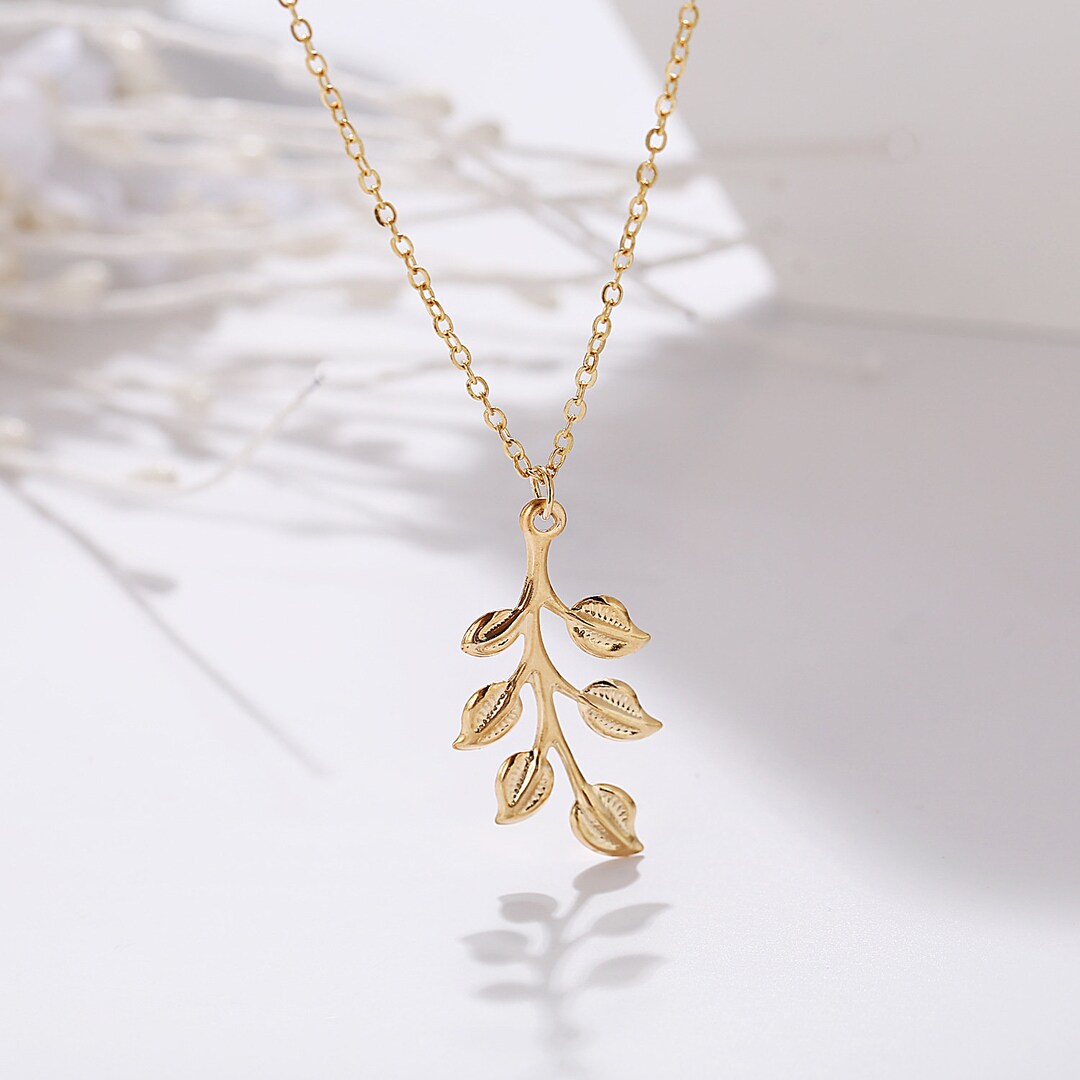 Dainty Leaf Pendant Gold Necklace Leaf Necklace Gift for - Etsy