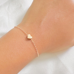 Tiny Heart bracelet , Delicate Heart Bracelet Gold/Silver Bracelet, Dainty Bracelet,  Simple Chain Bracelet, Gift For Her