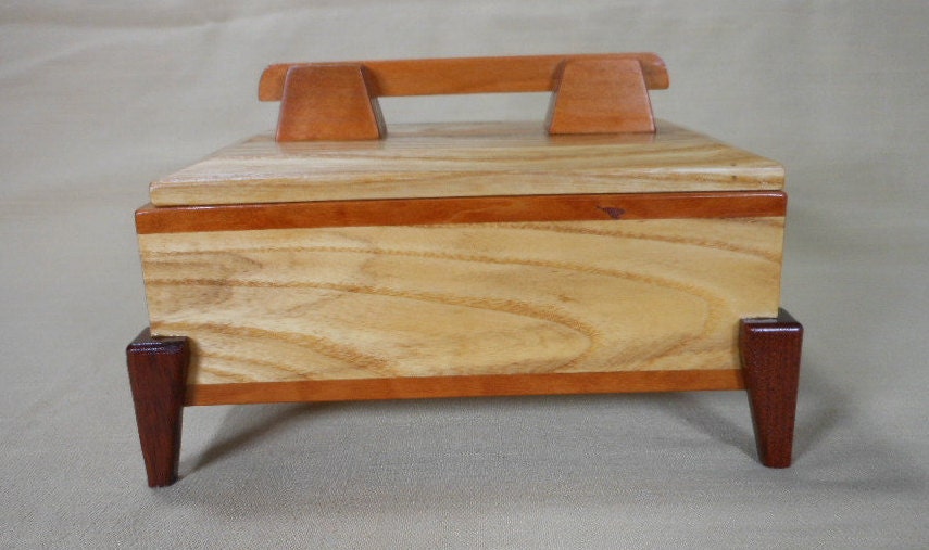 Una caja de recuerdos contemporáneo / hecho a mano / tapa | Etsy