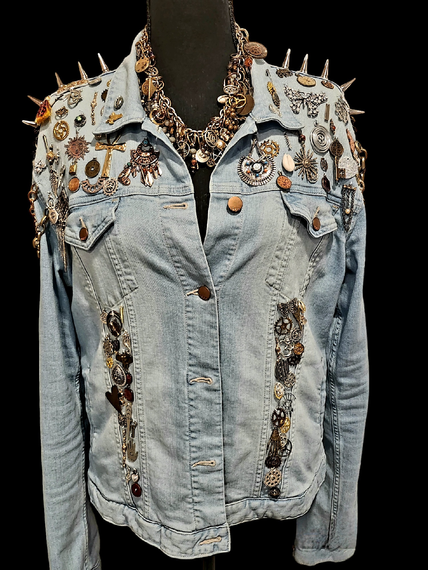 ☆Detachable Chain Embellished Denim Jacket/KIMHEKIM☆ il_fullxfull.5639828412_o50m.jpg