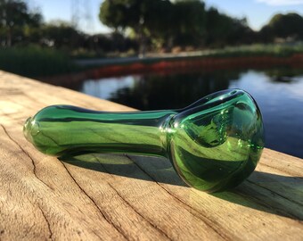New Collectible 4” INCH Clear & Green Glass Hand Pipe New Collectible 4” INCH Clear & Green Glass Hand Pipe
