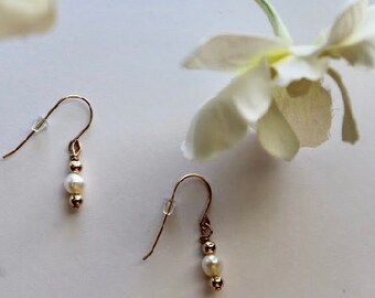 Pearl & Gold Beaded Earrings | 14k Gold Filled | Real Pearl | Gift for Her | Waterproof Jewelry | Trendy | Gold Jewelry | Wedding Earrings