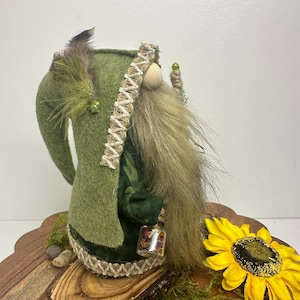 Small Green Woodland Wizard Gnome