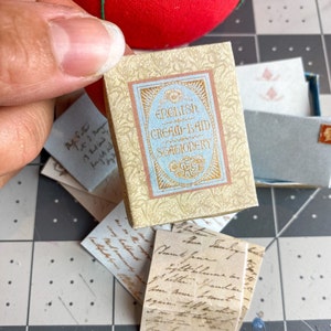 Miniaturas victorianas imprimibles a escala 1/6. Set de correspondencia de muñecas con papelería y cartas. Descarga instantánea.