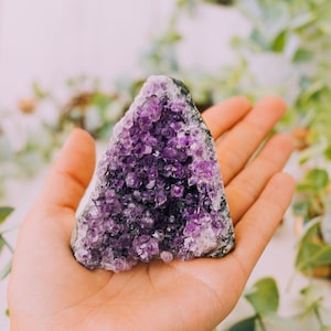 Raw Amethyst Druzy Geode Cut Base, Uruguay origin AAA Quality, Amethyst Cut Base, Standing Geode, Raw Quartz, Healing Crystals, Cluster