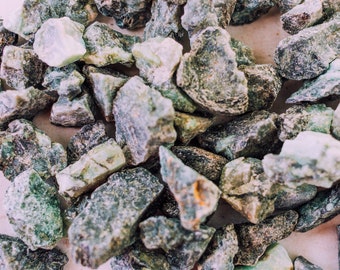 Rough Raw Emerald Crystals Stones from Brazil - High Grade A Quality - Healing Crystals - 8 oz, 1 lb, 2 lb, Bulk Lot