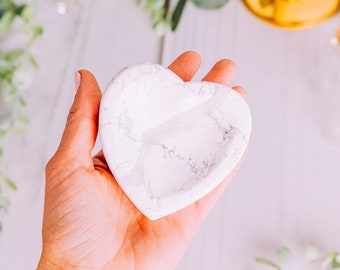 Howlite Heart Trinket Dish, Bowl - Dish - Ring Dish, Jewelry, Polished Howlite