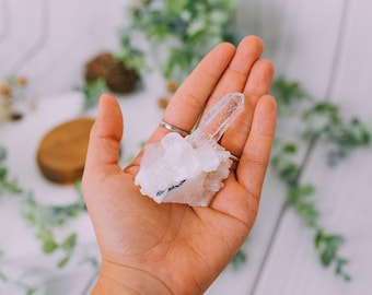 8 oz, 1 lb, 2lb Clear Quartz Clusters, Raw Quartz, Clear Quartz Points, High Grade A Quality - Healing Crystals, Meditation, Quartz