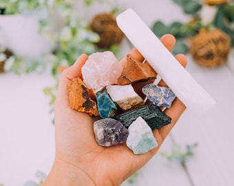 10 pcs Crystal Gift Set - Crystal Set, Crystal Kit, Selenite, Tourmaline, Rough Stones, Citrine, Amethyst, Rose Quartz Healing Crystals