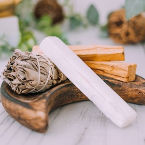 Smudge Cleansing Kit Bundle, Gift Set - 2 Palo Santo Sticks, 5&quot; Selenite Wand, White Sage. Crystal Cleansing Set, Sage Protection Set