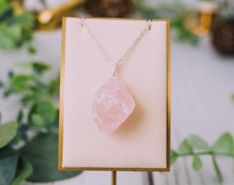 Rose Quartz Necklace - Raw Rose Quartz Pendant - Natural Rose Quartz Pendant - Healing Crystals - Crystal Healing Necklace - Stone of Love