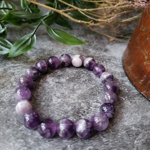 Amethyst Bracelet | Gemstone Stretch Bracelet | Amethyst bead bracelet, Amethyst crystal bracelet |  8, 10 or 12mm beads stretch Bracelet