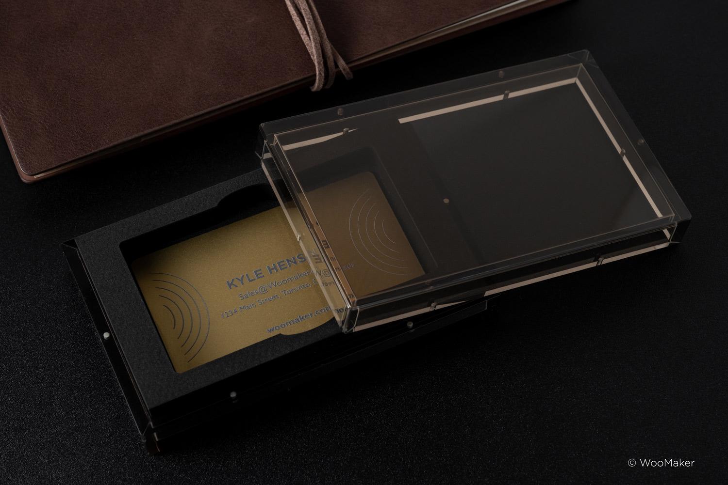 Estuche magnético de acrílico, estuche de acrílico negro ahumado personalizado para tarjetas de visita y tarjeteros