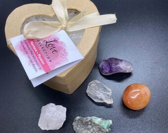 Crystal Colletion - Absicht: Liebesset von Steinen - Heart Collection - Rosenquarz, Amethyst, Bergkristall, Karneol, Smaragd-Heart Box