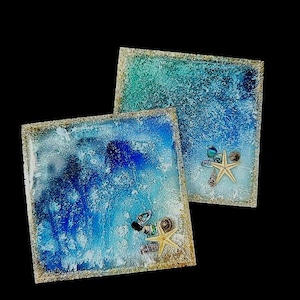Posavasos de resina con conchas marinas reales: decoración costera, juego de 2