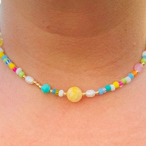 Colorful Beaded Summer Necklace -  Quartzite Necklace - Y2K Beaded Necklace - Trendy Summer Necklace - Freshwater Pearl Necklace