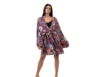 Vida Chrysanthemum kimono style robe, cover up, loungewear, lingerie, night wear, sustainable fabric, breathable, Mauve, dressing gown