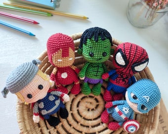 5 en 1/Motif Amigurumi Marvel's Anglais