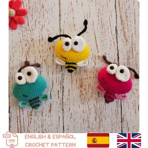 Amigurumi Bee Crochet Pattern _ Bee Keychain – Cute Bumblebee Toy – Spring Gift Idea – PDF Plushie Tutorial English + Español