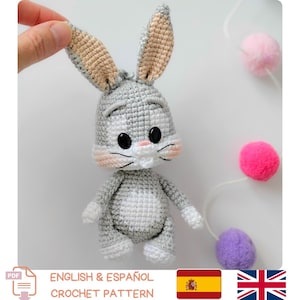 アミグルミのウサギのかぎ針編みパターン - 漫画のチャーム、キーホルダー - 英語+スペイン語のPDFインスタントダウンロード