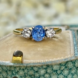 Vintage Natural Sapphire and Diamond ring/trilogy/3 stone/Vintage engagement ring/eternity/18CT Gold/18KT/ Platinum