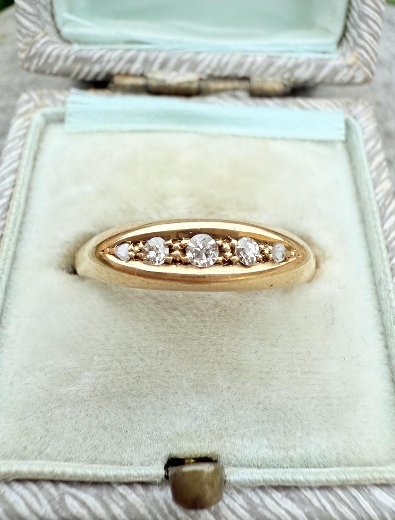 Antique 5 Stone Diamond Ring, Old Cut Diamond, Mine cut diamond, 18CT Gold Wedding Ring image 3