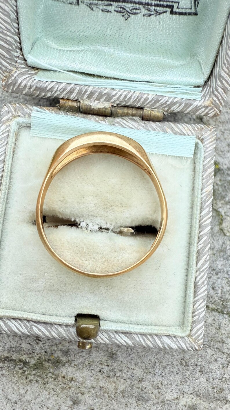 Antique 5 Stone Diamond Ring, Old Cut Diamond, Mine cut diamond, 18CT Gold Wedding Ring image 4