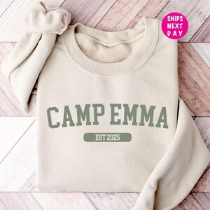 Benutzerdefiniertes Lager Bachelorette Sweatshirt, Minimaler Camp Hoodie, Junggesellinnenparty Sweatshirt, Berg Bachelorette, Outdoor Bachelorette Geschenk