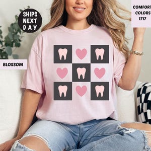 Camiseta dental Comfort Colors®, regalo para higienista dental, asistente dental, camiseta de dentista, regalo para consultorio dental, camiseta del equipo dental pediátrico