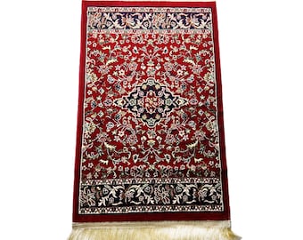 Tappetino Salah rosso Rawda con nappe bianche, realizzato a Madina
