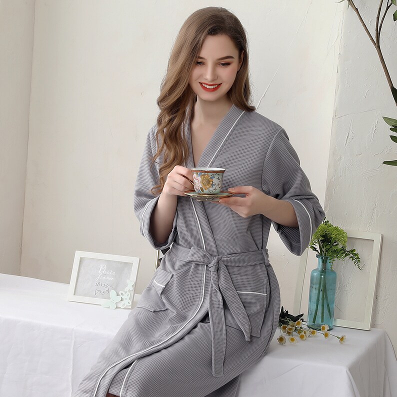 custom bridal party robes