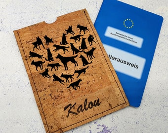 Hülle für EU Heimtierausweis und Impfpass für Hunde - Hundeherz - aus Kork mit Name personalisierbar