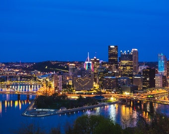 Downtown Pittsburgh from Mt Washington - Wyndham Hotel's Heart - Cityscape Photography/Print