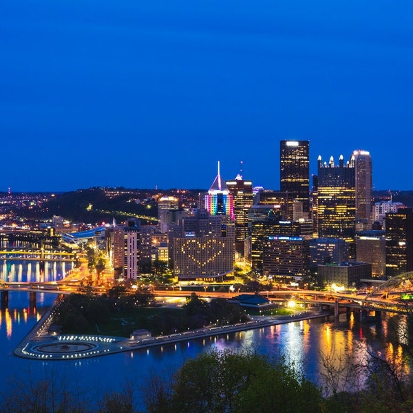 Downtown Pittsburgh from Mt Washington - Wyndham Hotel's Heart - Cityscape Photography/Print