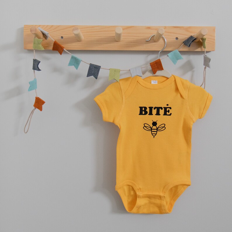 Bit\u0117 Bodysuit Bodysuit Baby Onesie Baby Boy Clothes Baby Girl Clothes Baby Clothes Unisex Minimalist Baby Apparel Lithuanian