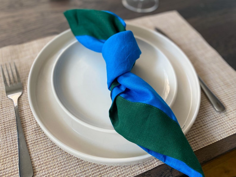 Lot de 2 serviettes en lin bleues et vertes Serviette en lin Royaume-Uni Ensemble de serviettes festonnés à bords ondulés Serviettes de Noël image 1