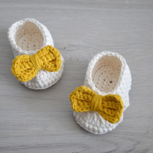 Crochet Baby Booties PATTERN - Crochet baby shoes with bow pattern - Crochet booties baby girl- Crochet tutorial