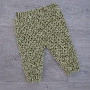 Crochet Pattern Baby Trousers - Crochet trousers - Sasha trousers - Crochet baby pants - crochet baby legging - trousers girl