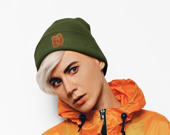 Chihuahua Gifts, Beanie Ski Hat With Sewn On, insignia de la marca láser de The House Of Dog.